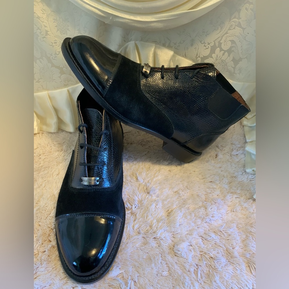 RUSSELL & BROMLEY EDDIE BAUER